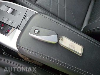 2025 BMW X1 xDrive28i – miniatura 8