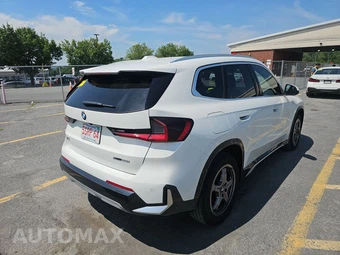 2025 BMW X1 xDrive28i – miniatura 4