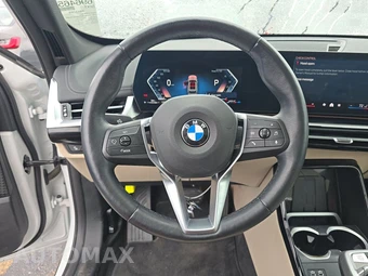 2025 BMW X1 xDrive28i – miniatura 16