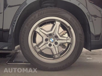 2025 BMW X1 xDrive28i - miniatura 10