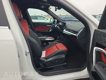 2025 BMW X1 xDrive28i - miniatura 8