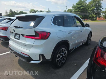 2025 BMW X1 xDrive28i – miniatura 3