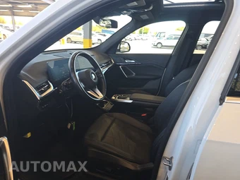 2025 BMW X1 xDrive28i - miniatura 7