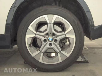2025 BMW X1 xDrive28i – miniatura 12