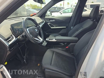 2025 BMW X1 xDrive28i – miniatura 13
