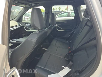 2025 BMW X1 xDrive28i – miniatura 19