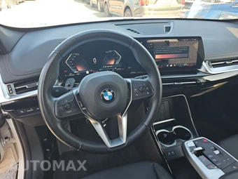 2025 BMW X1 xDrive28i - miniatura 10