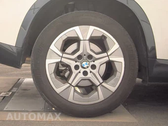 2025 BMW X1 xDrive28i - miniatura 11