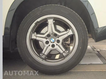 2025 BMW X1 xDrive28i - miniatura 12