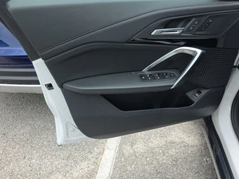 2025 BMW X1 xDrive28i - miniatura 15