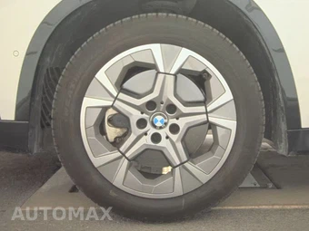 2025 BMW X1 xDrive28i - miniatura 9