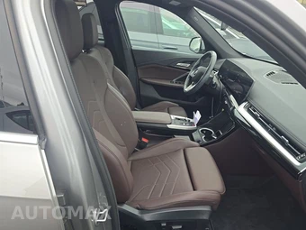 2025 BMW X1 xDrive28i - miniatura 8