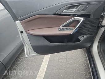 2025 BMW X1 xDrive28i - miniatura 9