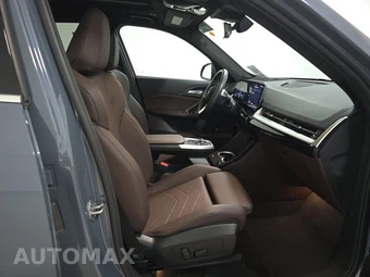 2025 BMW X1 xDrive28i - miniatura 8