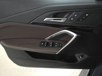 2025 BMW X1 xDrive28i - miniatura 9