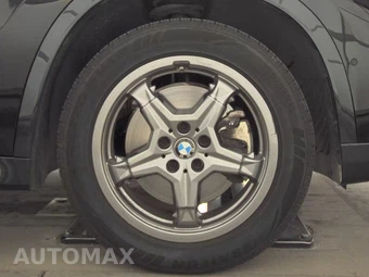 2025 BMW X1 xDrive28i - miniatura 10