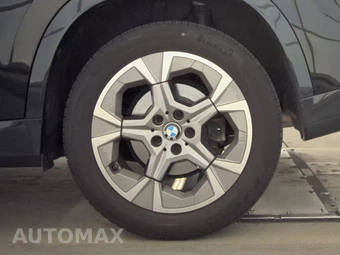 2025 BMW X1 xDrive28i - miniatura 12