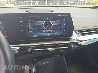 2025 BMW X1 xDrive28i - miniatura 10