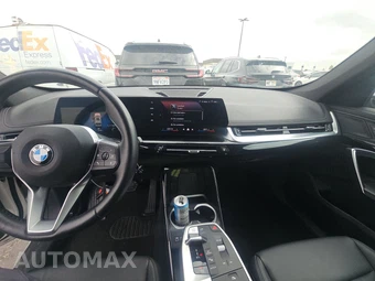 2025 BMW X1 xDrive28i - miniatura 11