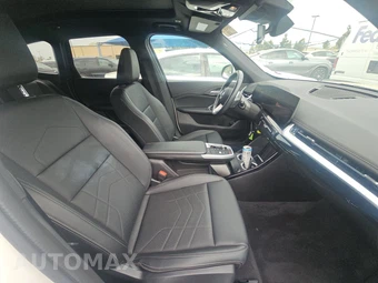 2025 BMW X1 xDrive28i - miniatura 8