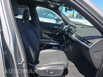2025 BMW X1 xDrive28i - miniatura 8