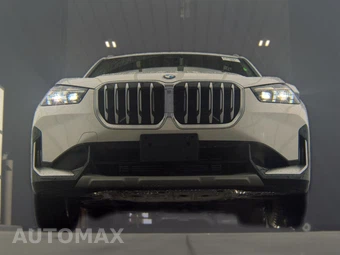 2025 BMW X1 xDrive28i - miniatura 3