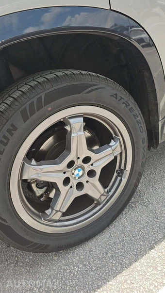 2025 BMW X1 xDrive28i - miniatura 32