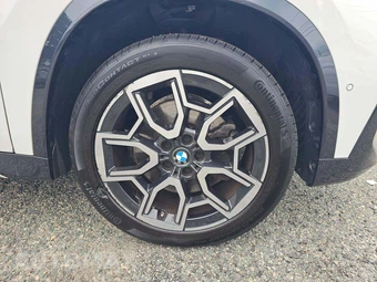 2025 BMW X1 xDrive28i - miniatura 19