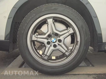 2025 BMW X1 xDrive28i – miniatura 9