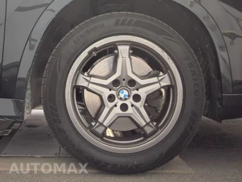 2025 BMW X1 xDrive28i - miniatura 10