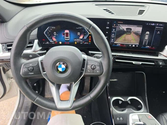 2025 BMW X1 xDrive28i - miniatura 10