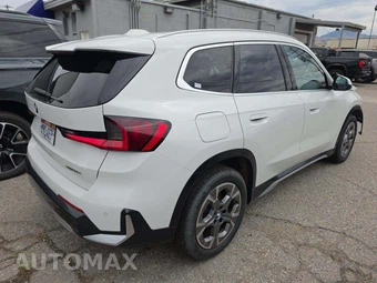 2025 BMW X1 xDrive28i - miniatura 3