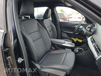 2025 BMW X1 xDrive28i - miniatura 18