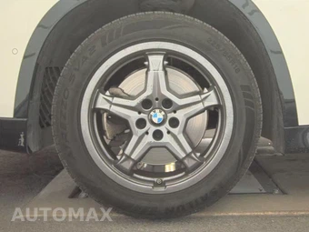 2025 BMW X1 xDrive28i – miniatura 9