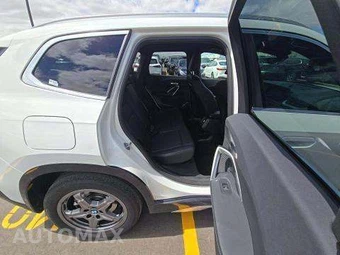 2025 BMW X1 xDrive28i – miniatura 17