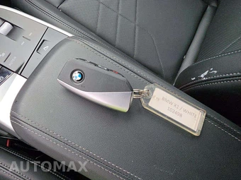 2025 BMW X1 xDrive28i - miniatura 8