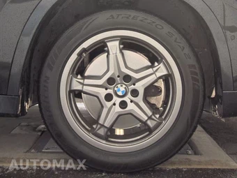 2025 BMW X1 xDrive28i - miniatura 10