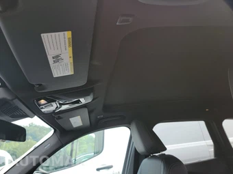 2025 BMW X1 xDrive28i – miniatura 18