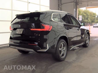 2025 BMW X1 xDrive28i – miniatura 4