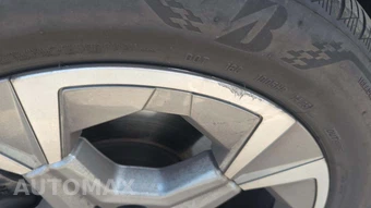 2025 BMW X1 xDrive28i - miniatura 27