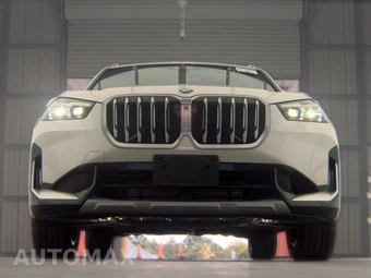 2025 BMW X1 xDrive28i - miniatura 3