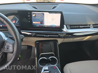 2025 BMW X1 xDrive28i – miniatura 17