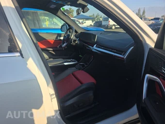 2025 BMW X1 xDrive28i – miniatura 8