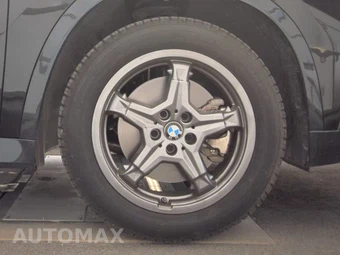 2025 BMW X1 xDrive28i - miniatura 10