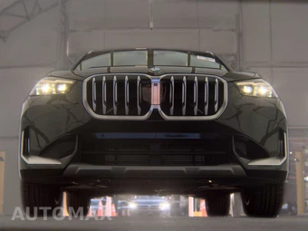 2025 BMW X1 xDrive28i - miniatura 3
