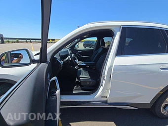 2025 BMW X1 xDrive28i - miniatura 3