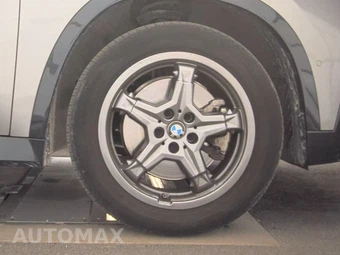 2025 BMW X1 xDrive28i - miniatura 10
