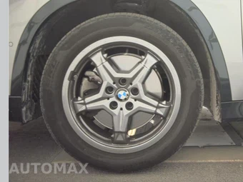 2025 BMW X1 xDrive28i - miniatura 9