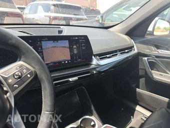 2025 BMW X1 xDrive28i - miniatura 10