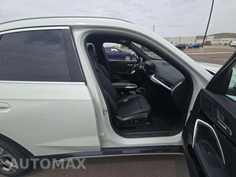2025 BMW X1 xDrive28i – miniatura 15